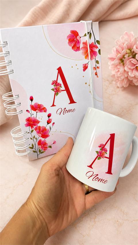 Caderno e caneca personalizados